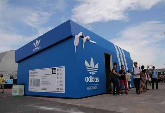 Screenshot showing a huge adidas shoebox